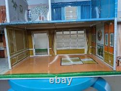 Vintage Marx Tin Litho Dollhouse 2 Story 5 Rooms Carport