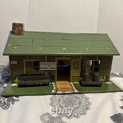 Vintage Marx Tin Metal LItho US Army Headquarters Training With Furniture T3-22