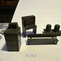 Vintage Marx Tin Metal LItho US Army Headquarters Training With Furniture T3-22