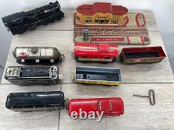 Vintage Marx Tin Toy Train Set Union Station Windup Steam Engine Track Car Loy