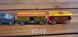 Vintage Marx Tin Wind Up Sleek Marxlines Trailblazer Toy Train With key. Beauty