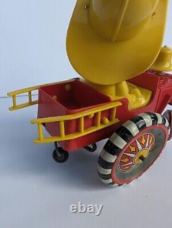 Vintage Marx Toys Tin Litho Wind Up Smokey Sam Fire Chief Truck Whoopie Car