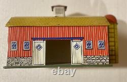 Vintage Marx Toys Tin Ohio Art Barns With Silos And Accessories Great Condition