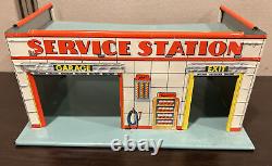 Vintage Marx Type Tin Litho Service Station Playset withFigures 1950's 1960's