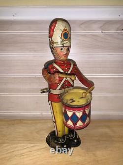 Vintage Marx tin litho wind up toy George the Drummer 1940s Works