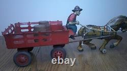 Vintage Marx toy tin litho farm horse and wagon with barrels and driver Z120