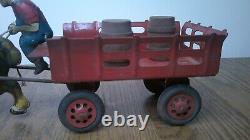 Vintage Marx toy tin litho farm horse and wagon with barrels and driver Z120