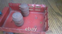 Vintage Marx toy tin litho farm horse and wagon with barrels and driver Z120