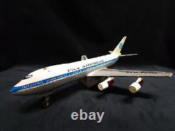 Vintage PAN AM American Airlines Tin Toy Battery Operated