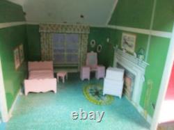 Vintage Tin Litho Marx Dollhouse With Furniture