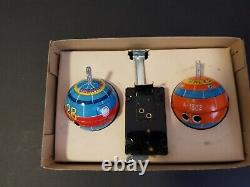 Vtg 1950s satellite tin whistling spinning tops Marx toy litho sputnik era Japan