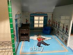 Vtg 60's Basic 2 story Marx House features Tin Soldier Nursery