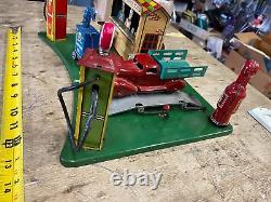 Vtg Marx Roadside Rest Gas Oil Service Station litho Tin Toy Train Car 1930's