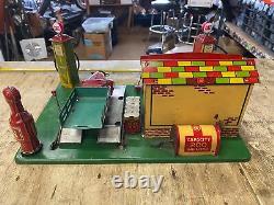 Vtg Marx Roadside Rest Gas Oil Service Station litho Tin Toy Train Car 1930's