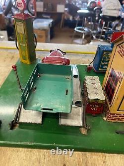 Vtg Marx Roadside Rest Gas Oil Service Station litho Tin Toy Train Car 1930's