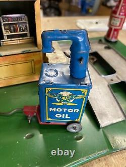 Vtg Marx Roadside Rest Gas Oil Service Station litho Tin Toy Train Car 1930's