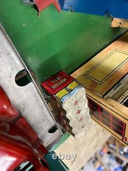 Vtg Marx Roadside Rest Gas Oil Service Station litho Tin Toy Train Car 1930's