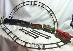 Vtg Marx Toys Tin Wind Up Train Set With Tracks New York Central Rock Isl. Santa Fe